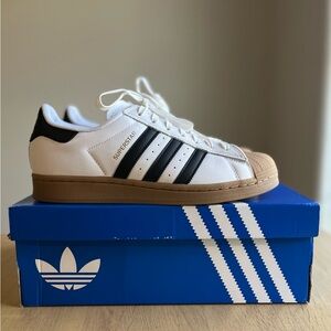 Adidas Superstar White Black Gum 8 Like New